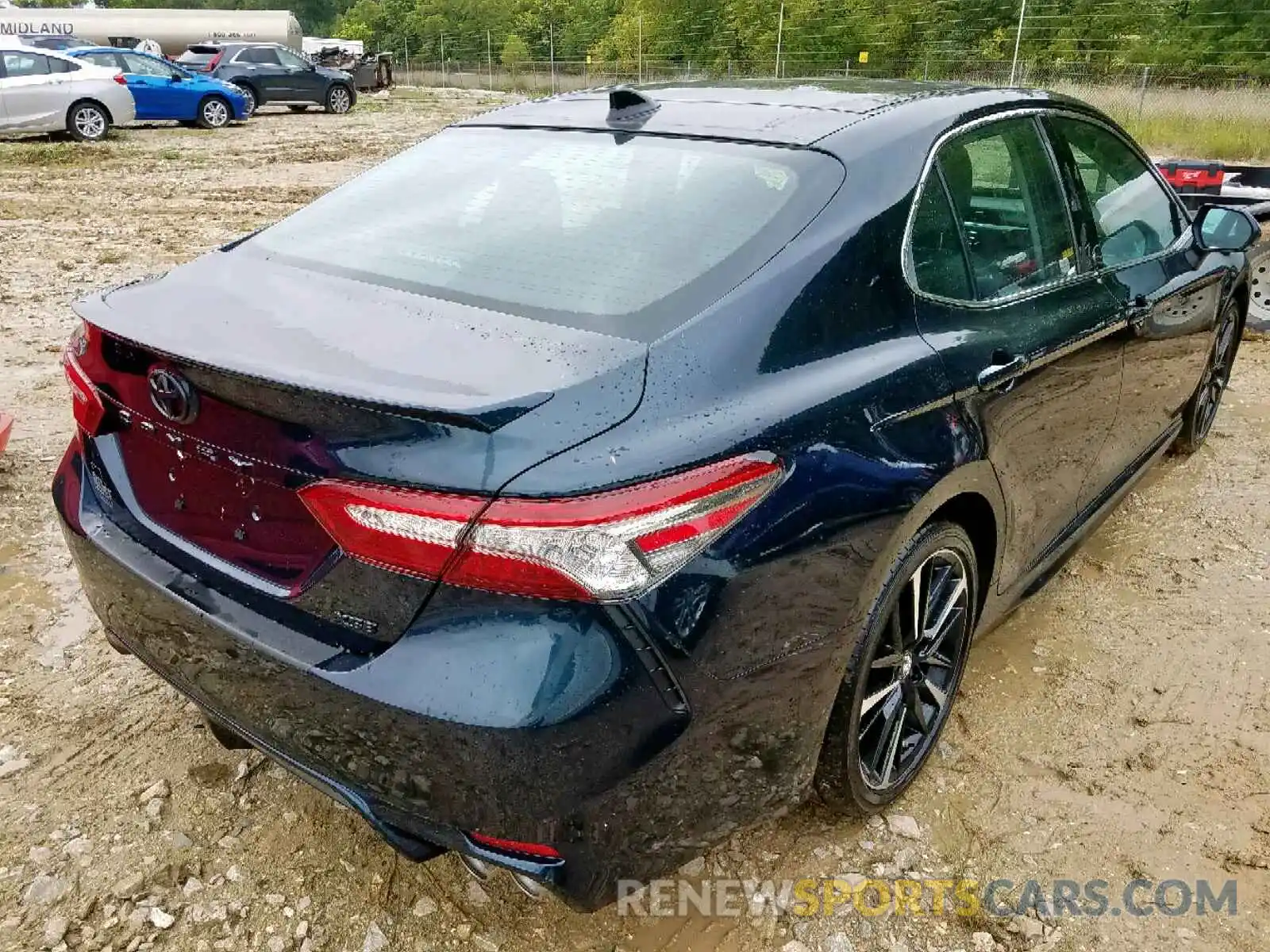 4 Фотография поврежденного автомобиля 4T1B61HK2KU748968 TOYOTA CAMRY 2019