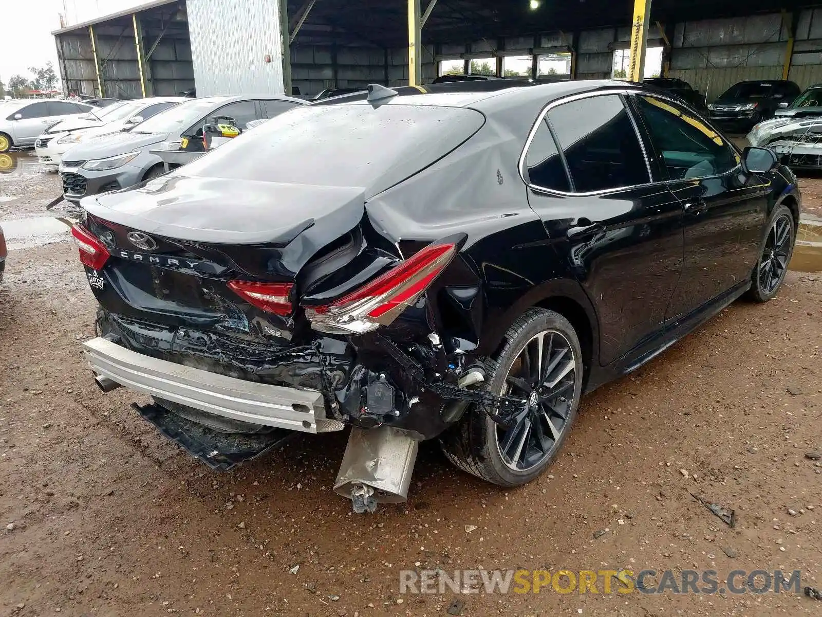 4 Photograph of a damaged car 4T1B61HK2KU759761 TOYOTA CAMRY 2019