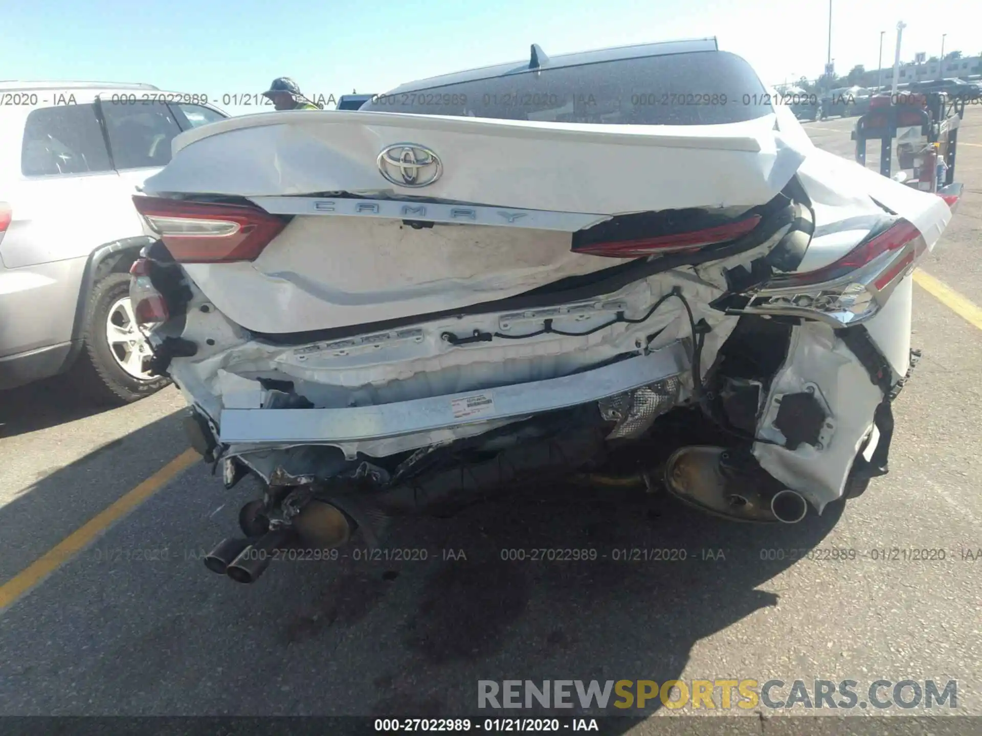 6 Photograph of a damaged car 4T1B61HK2KU762062 TOYOTA CAMRY 2019