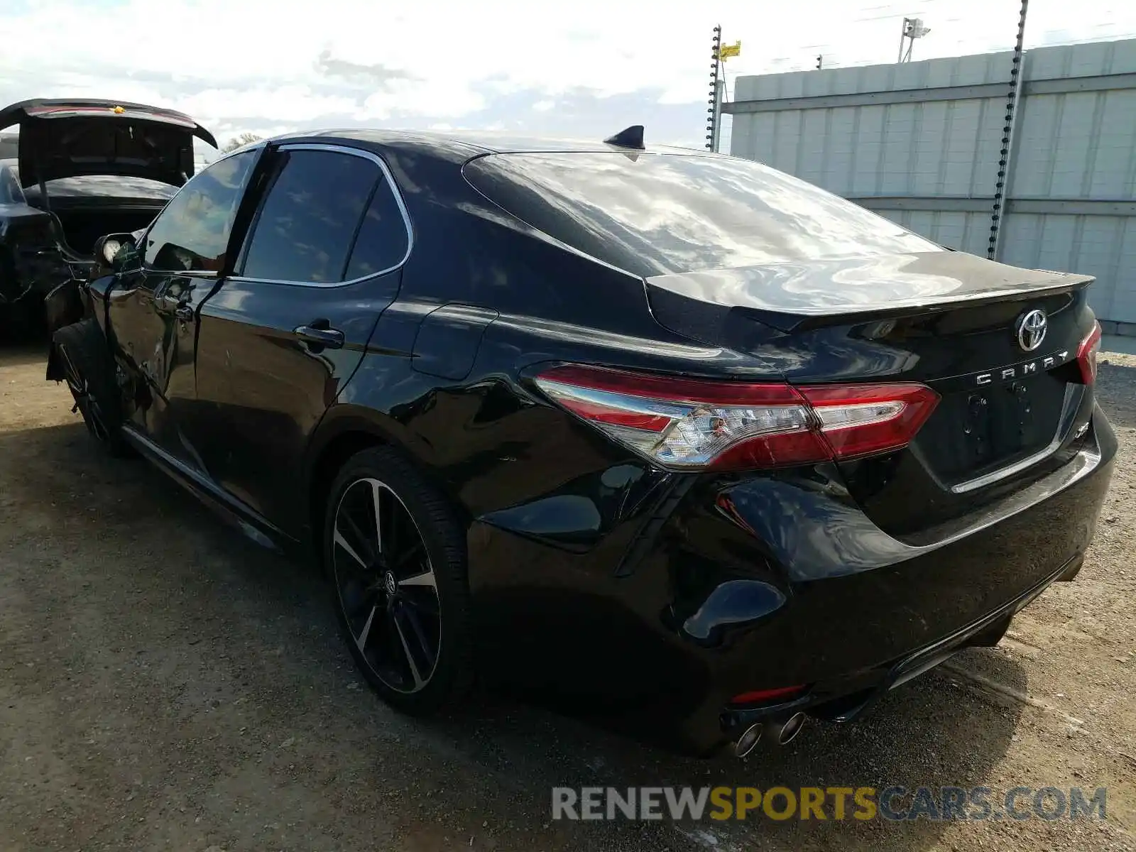 3 Photograph of a damaged car 4T1B61HK2KU765821 TOYOTA CAMRY 2019