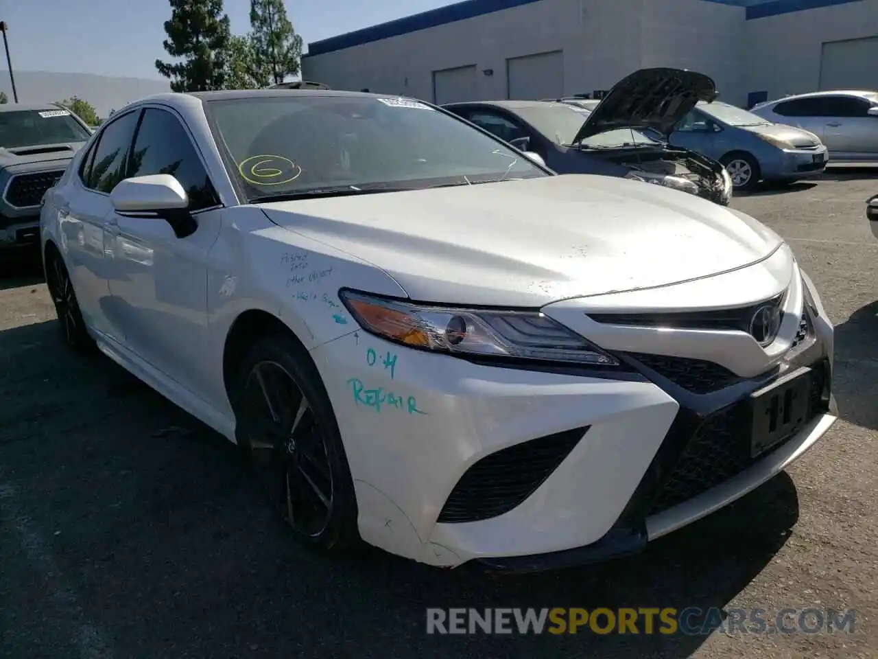 1 Photograph of a damaged car 4T1B61HK2KU766855 TOYOTA CAMRY 2019