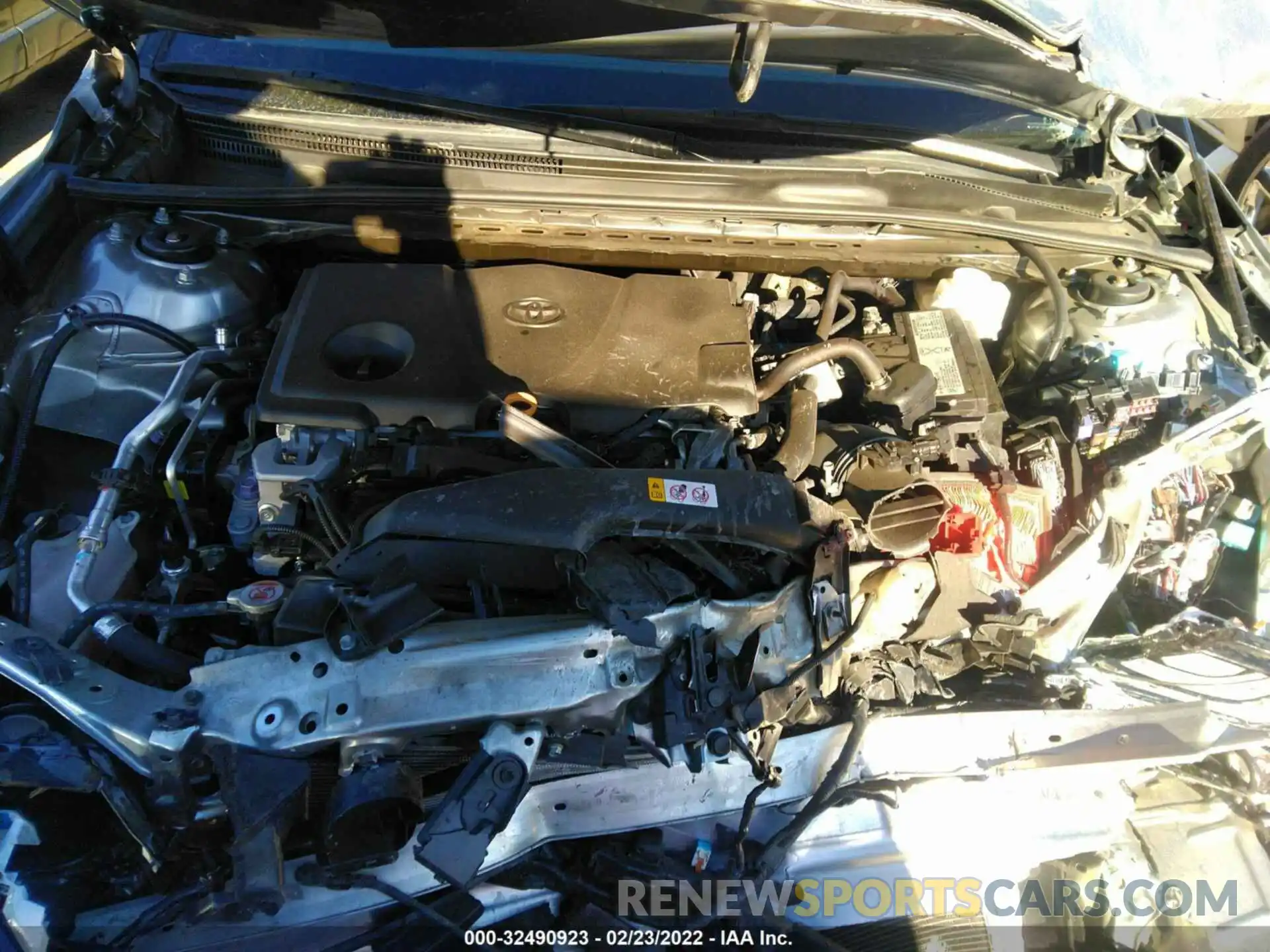 10 Photograph of a damaged car 4T1B61HK2KU792923 TOYOTA CAMRY 2019