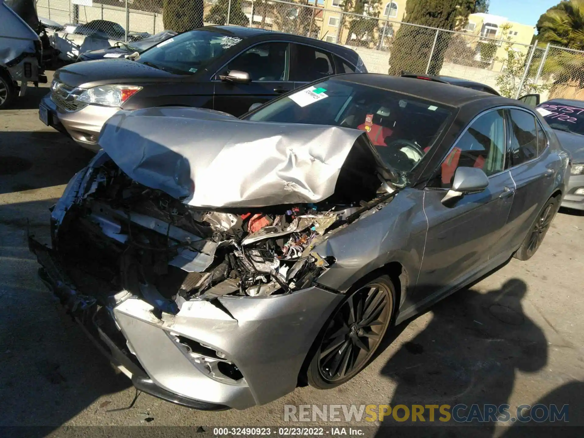 2 Photograph of a damaged car 4T1B61HK2KU792923 TOYOTA CAMRY 2019