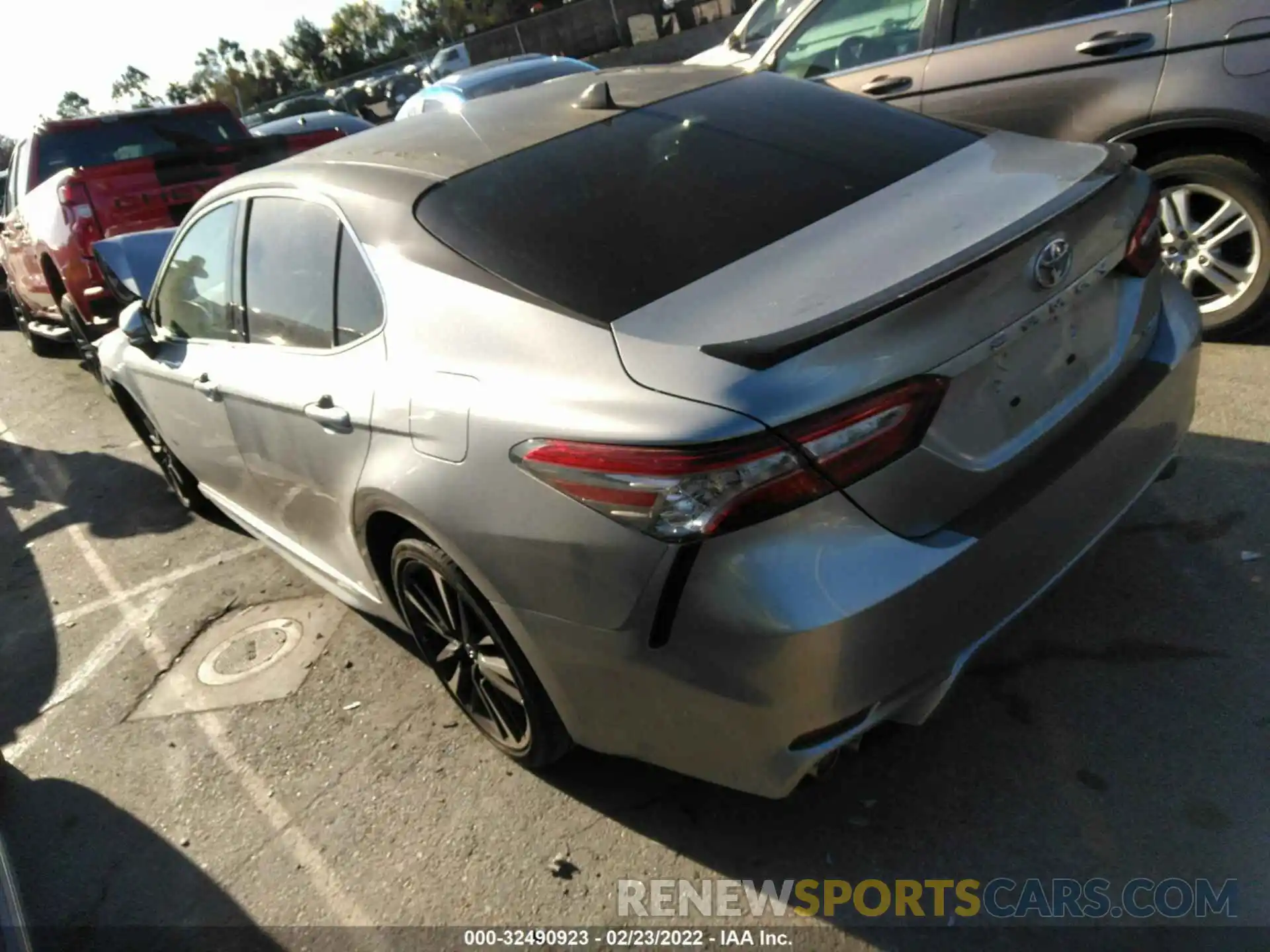 3 Photograph of a damaged car 4T1B61HK2KU792923 TOYOTA CAMRY 2019