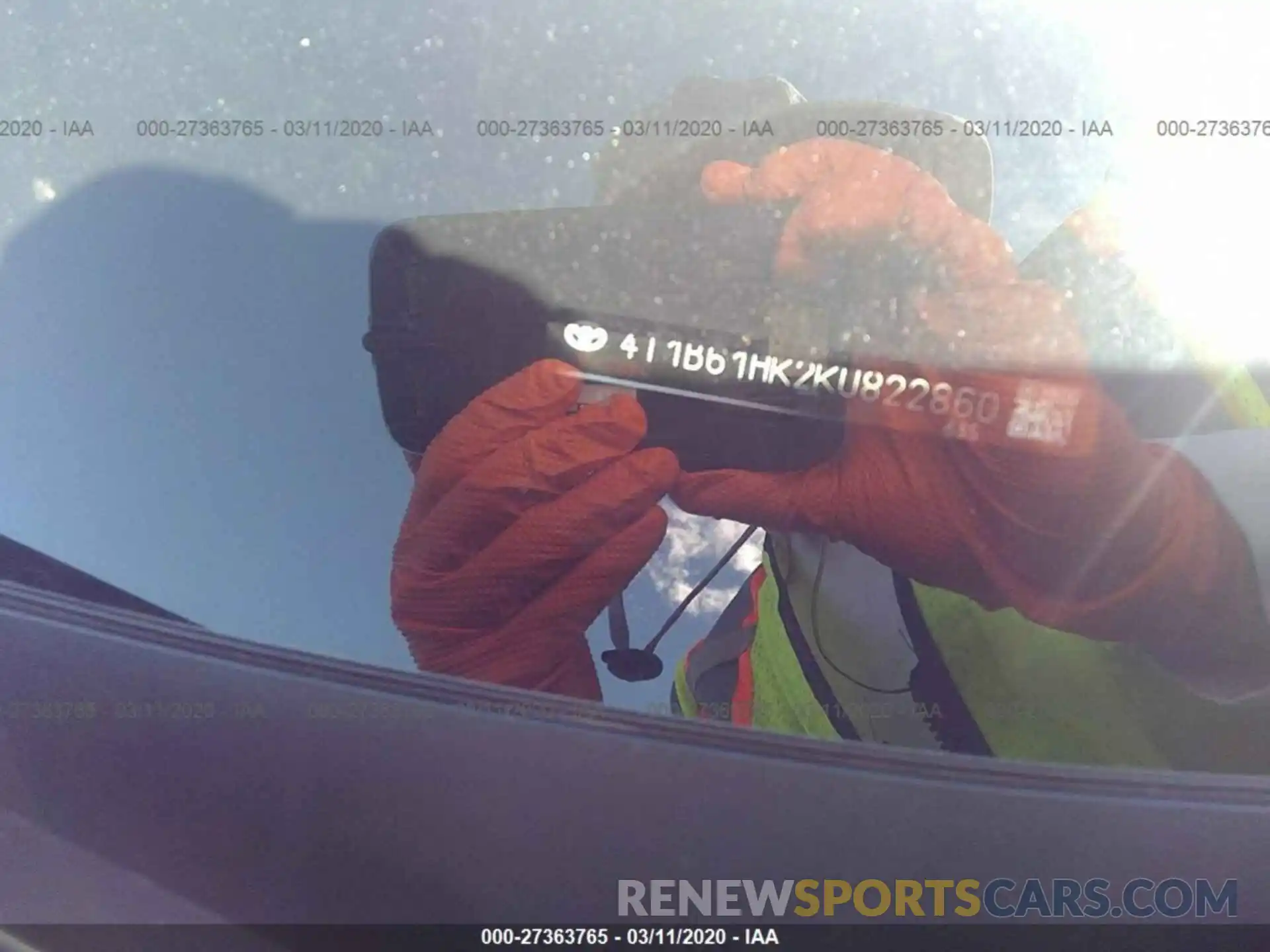 9 Photograph of a damaged car 4T1B61HK2KU822860 TOYOTA CAMRY 2019