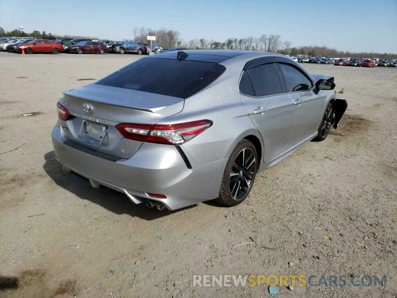 4 Photograph of a damaged car 4T1B61HK2KU823085 TOYOTA CAMRY 2019