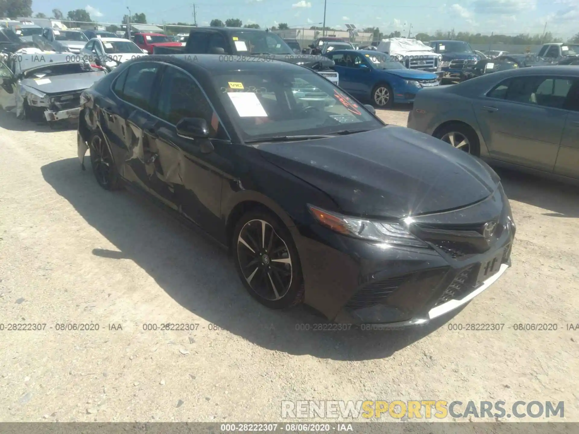 1 Photograph of a damaged car 4T1B61HK2KU825418 TOYOTA CAMRY 2019