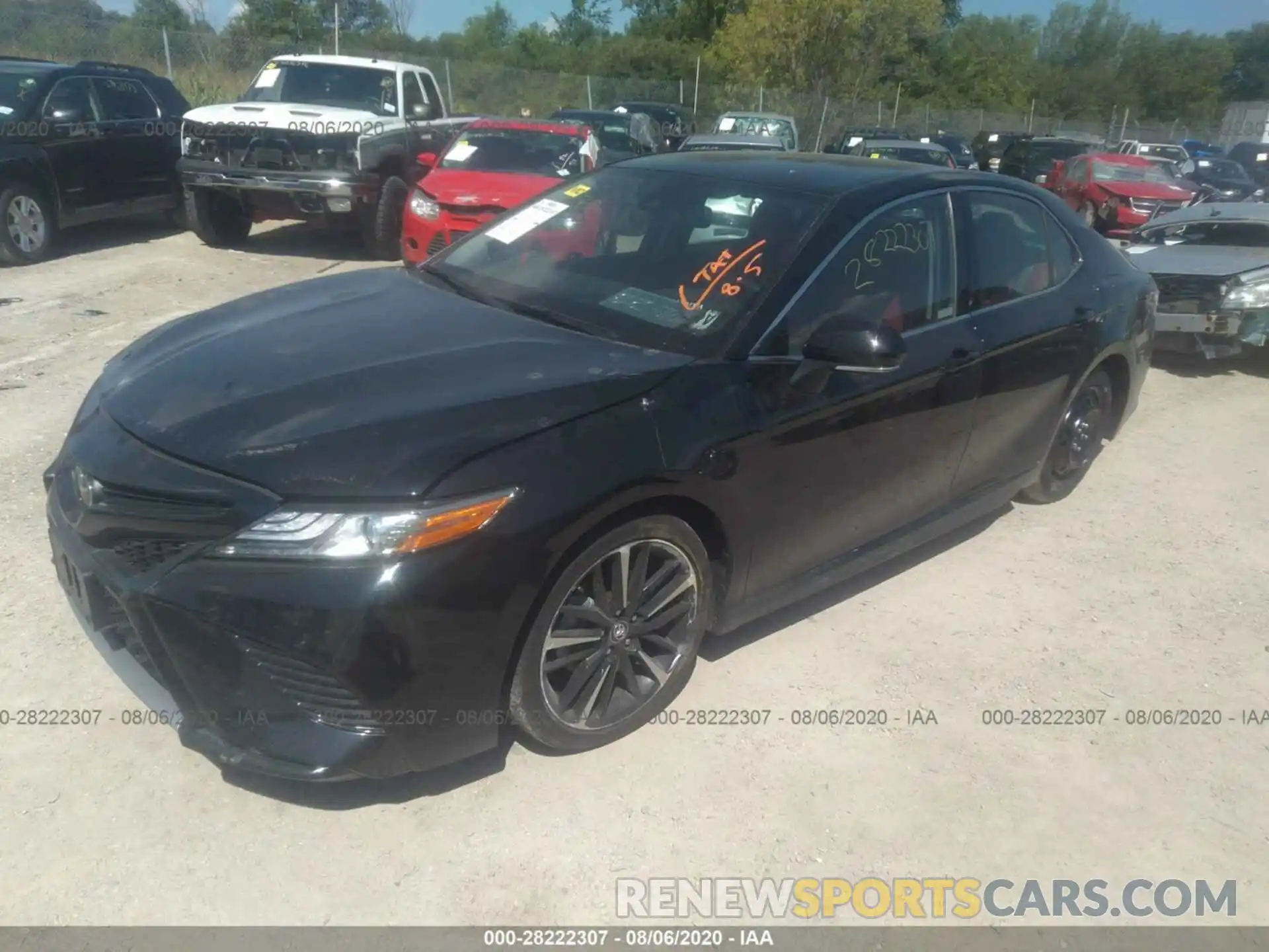 2 Photograph of a damaged car 4T1B61HK2KU825418 TOYOTA CAMRY 2019