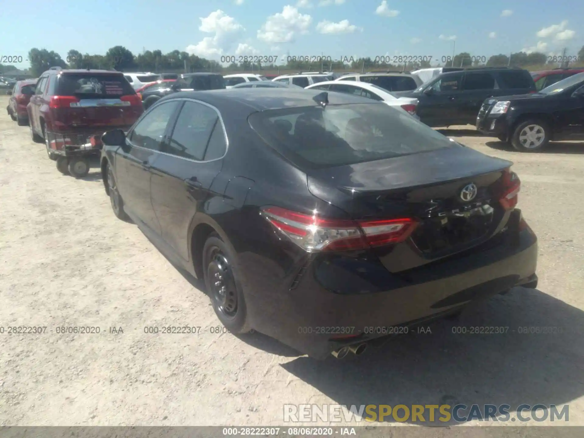 3 Photograph of a damaged car 4T1B61HK2KU825418 TOYOTA CAMRY 2019