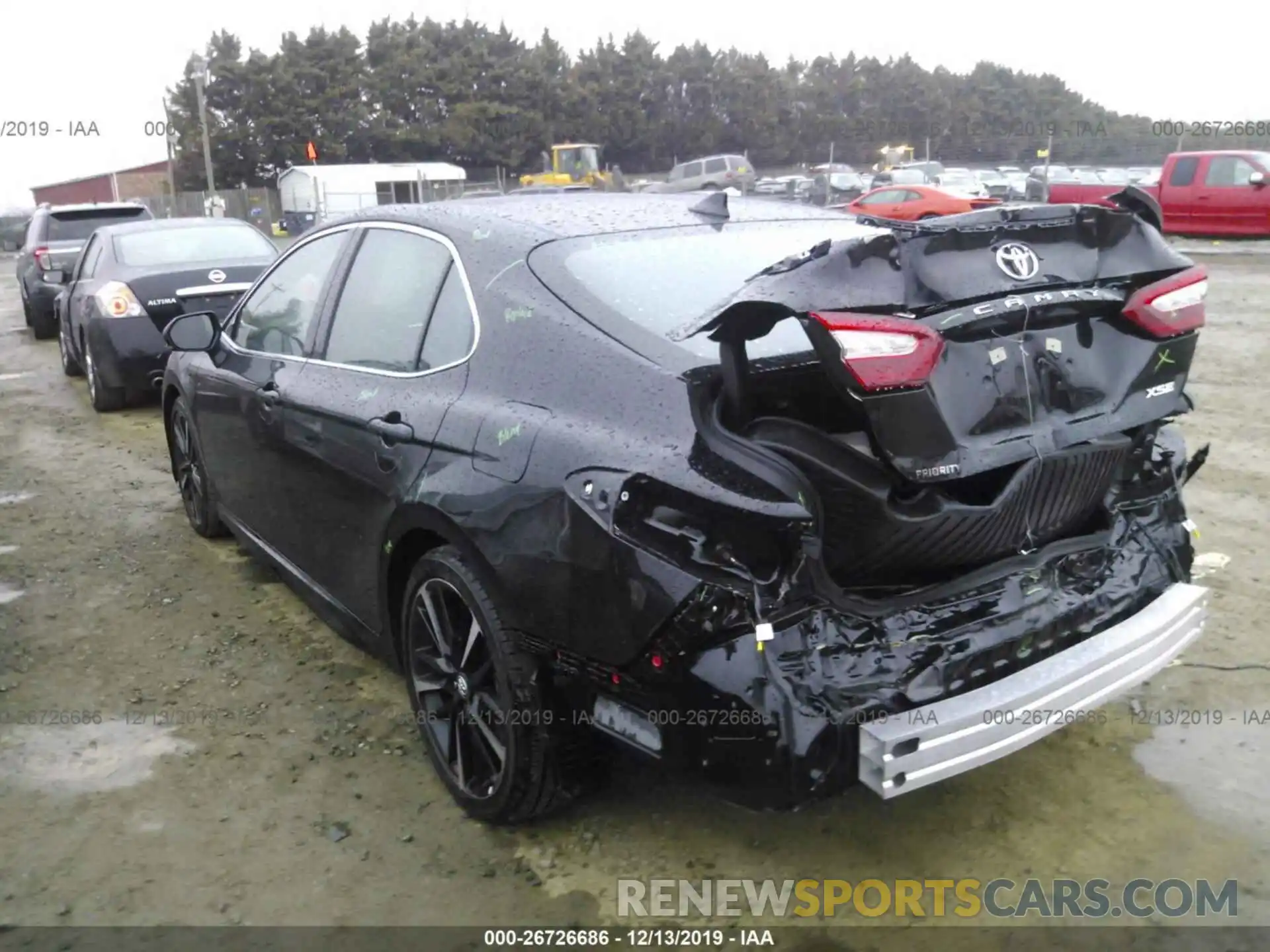 3 Photograph of a damaged car 4T1B61HK2KU841411 TOYOTA CAMRY 2019