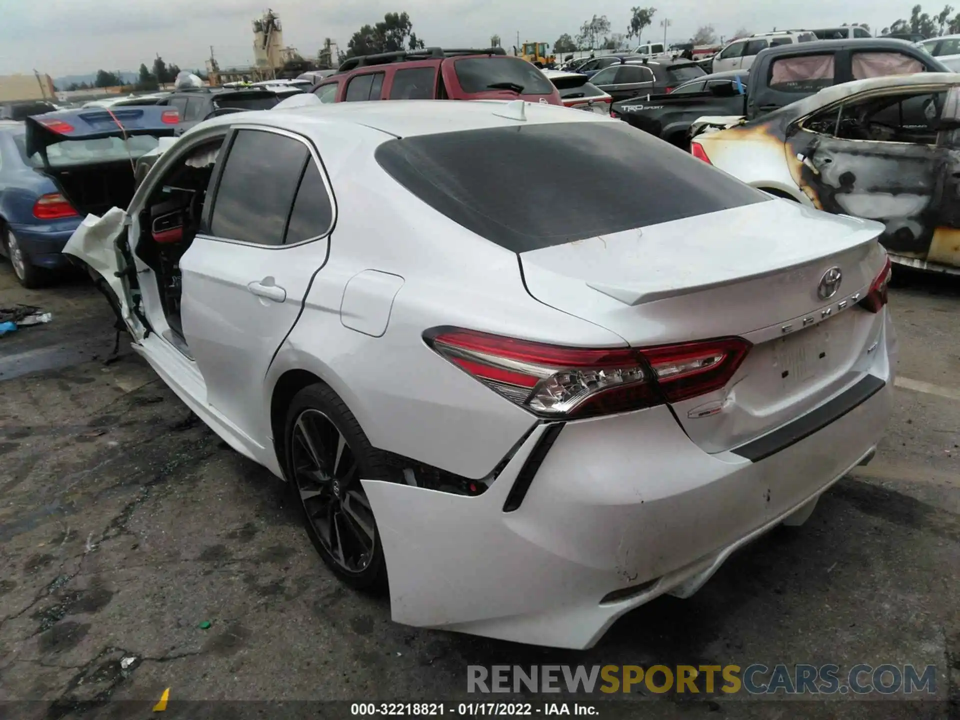 3 Photograph of a damaged car 4T1B61HK2KU856152 TOYOTA CAMRY 2019