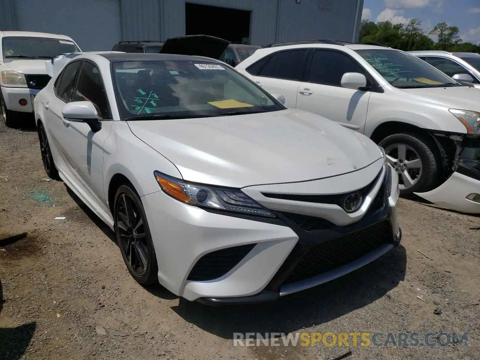 1 Photograph of a damaged car 4T1B61HK2KU856281 TOYOTA CAMRY 2019