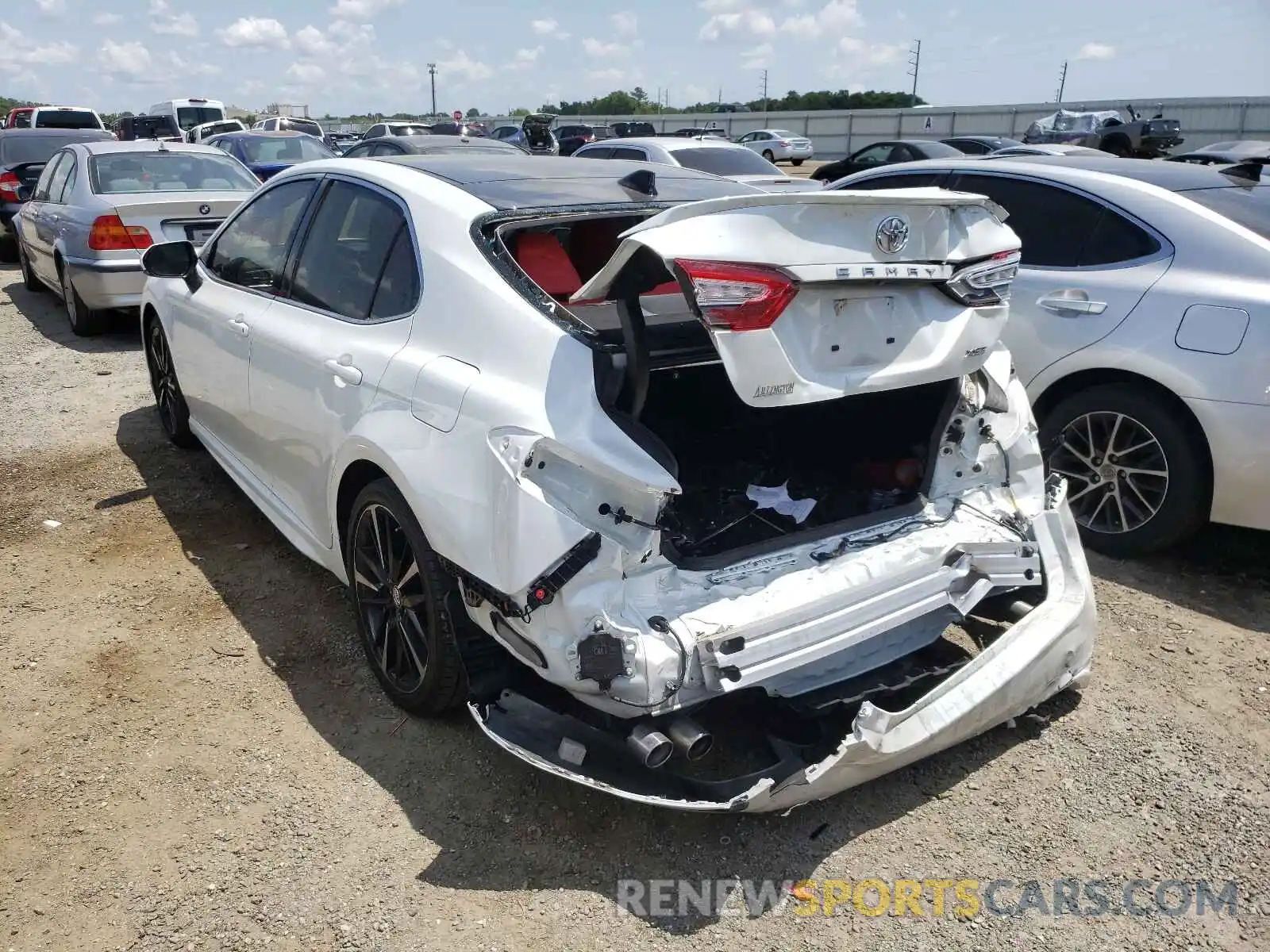 3 Photograph of a damaged car 4T1B61HK2KU856281 TOYOTA CAMRY 2019