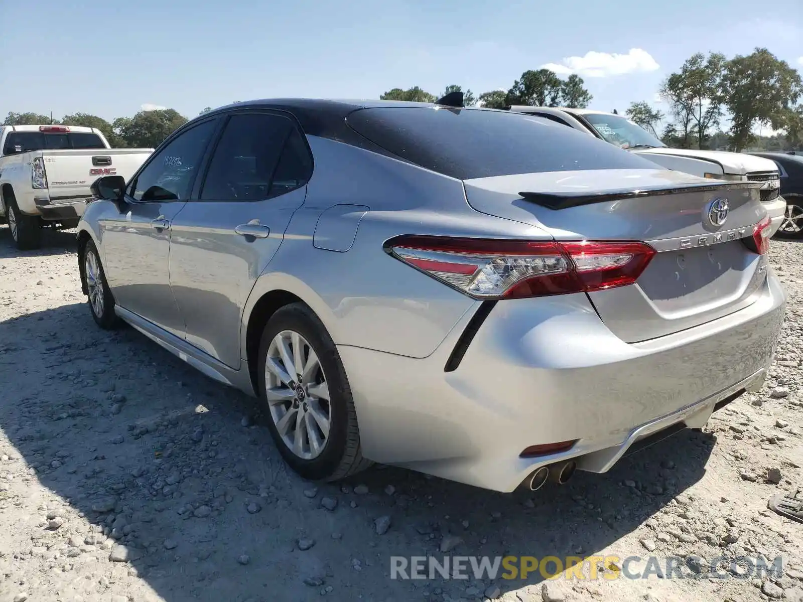 3 Photograph of a damaged car 4T1B61HK3KU160626 TOYOTA CAMRY 2019