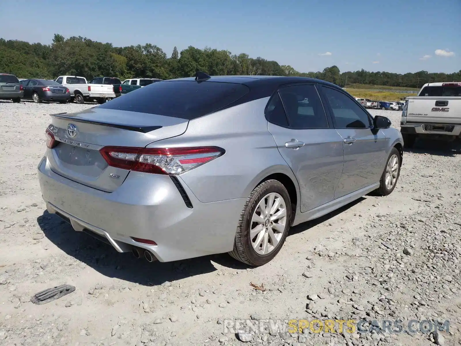 4 Photograph of a damaged car 4T1B61HK3KU160626 TOYOTA CAMRY 2019