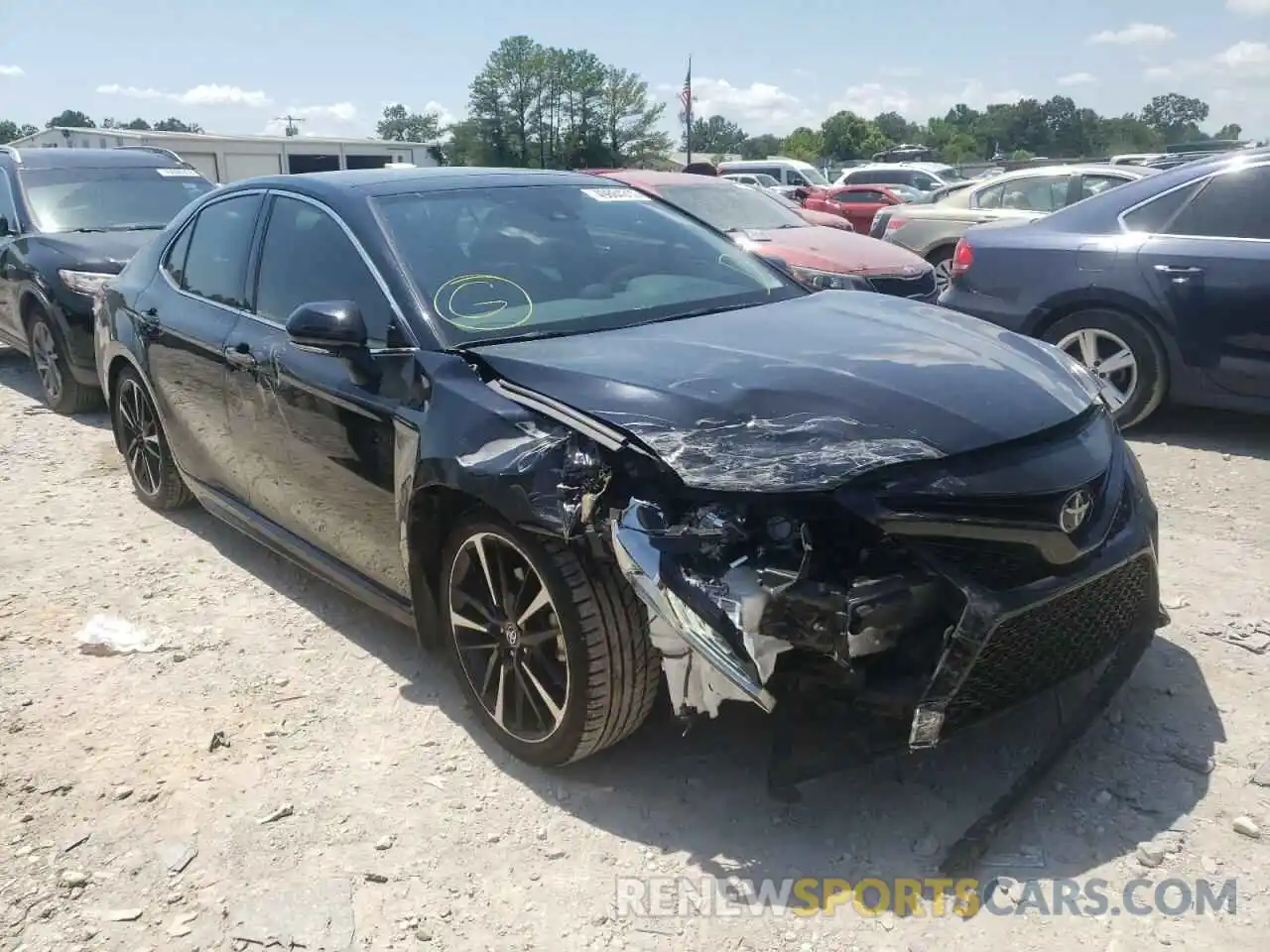 1 Photograph of a damaged car 4T1B61HK3KU161422 TOYOTA CAMRY 2019