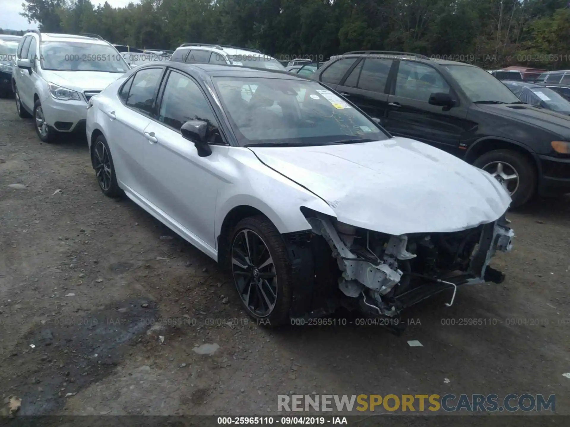 1 Photograph of a damaged car 4T1B61HK3KU163154 TOYOTA CAMRY 2019