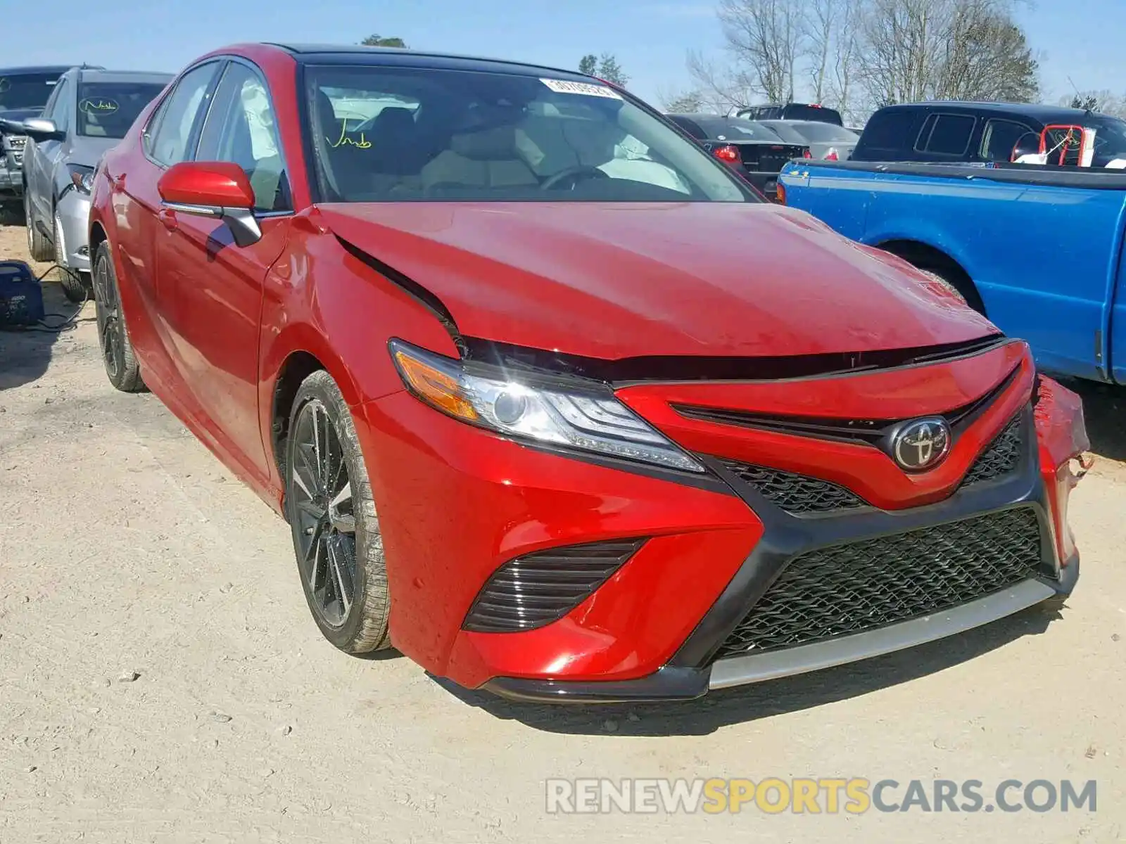 1 Photograph of a damaged car 4T1B61HK3KU169021 TOYOTA CAMRY 2019