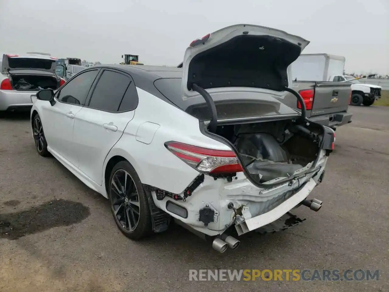 3 Photograph of a damaged car 4T1B61HK3KU170783 TOYOTA CAMRY 2019