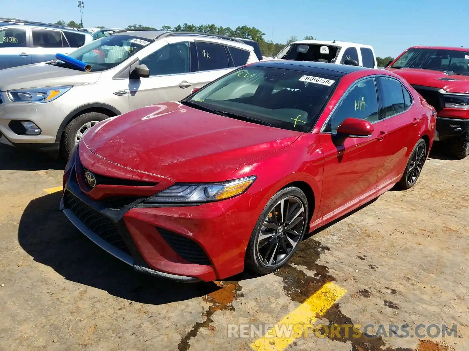 2 Photograph of a damaged car 4T1B61HK3KU181394 TOYOTA CAMRY 2019