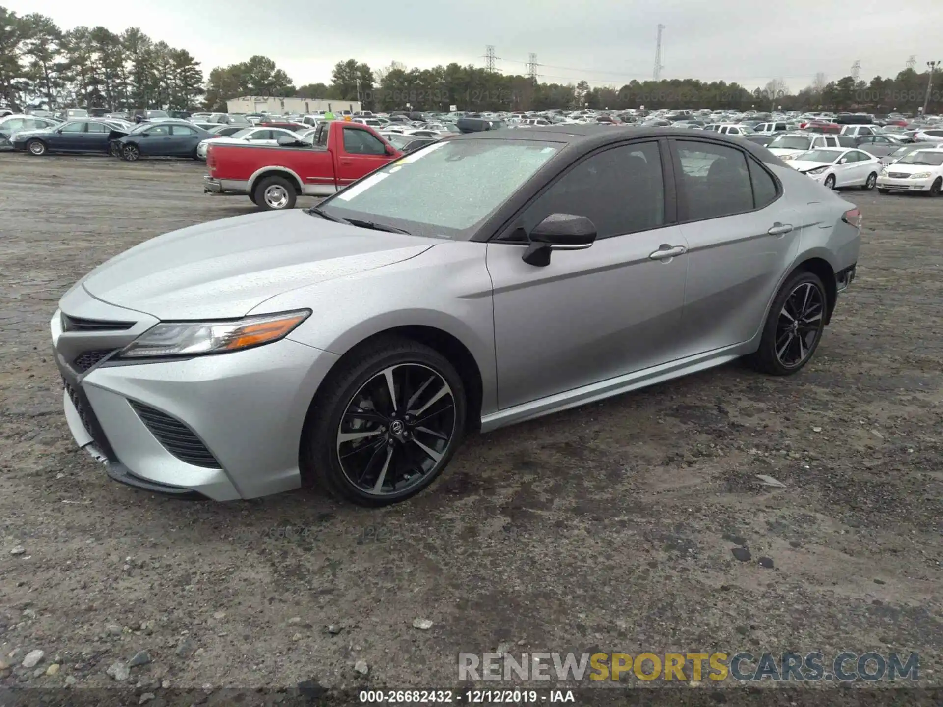 2 Photograph of a damaged car 4T1B61HK3KU190161 TOYOTA CAMRY 2019