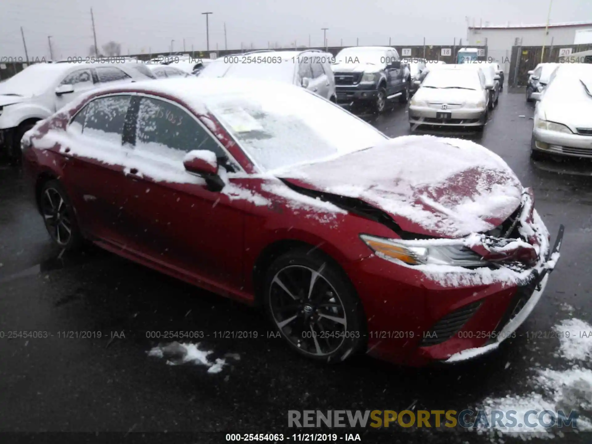 1 Photograph of a damaged car 4T1B61HK3KU192878 TOYOTA CAMRY 2019