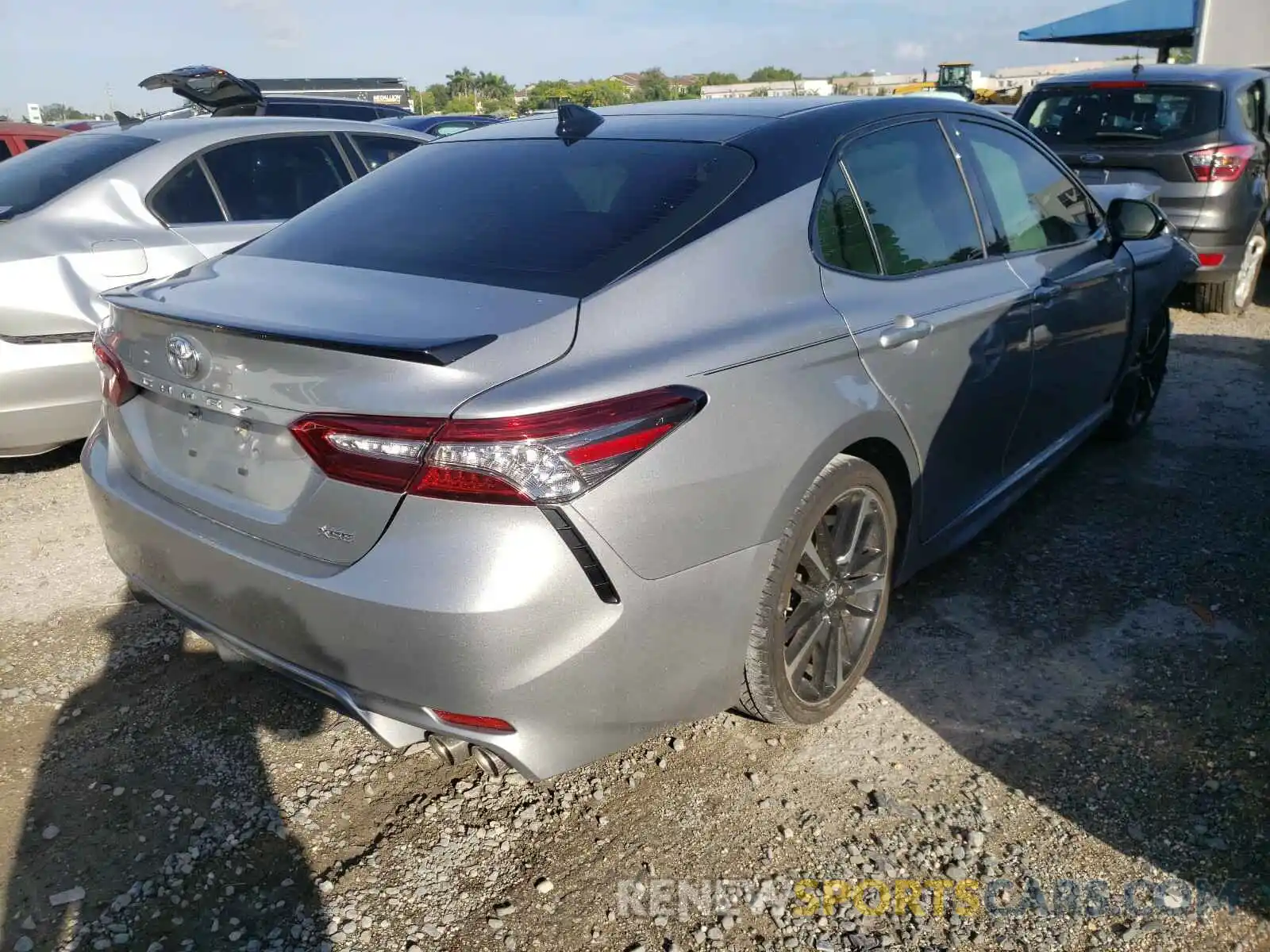 4 Photograph of a damaged car 4T1B61HK3KU216838 TOYOTA CAMRY 2019