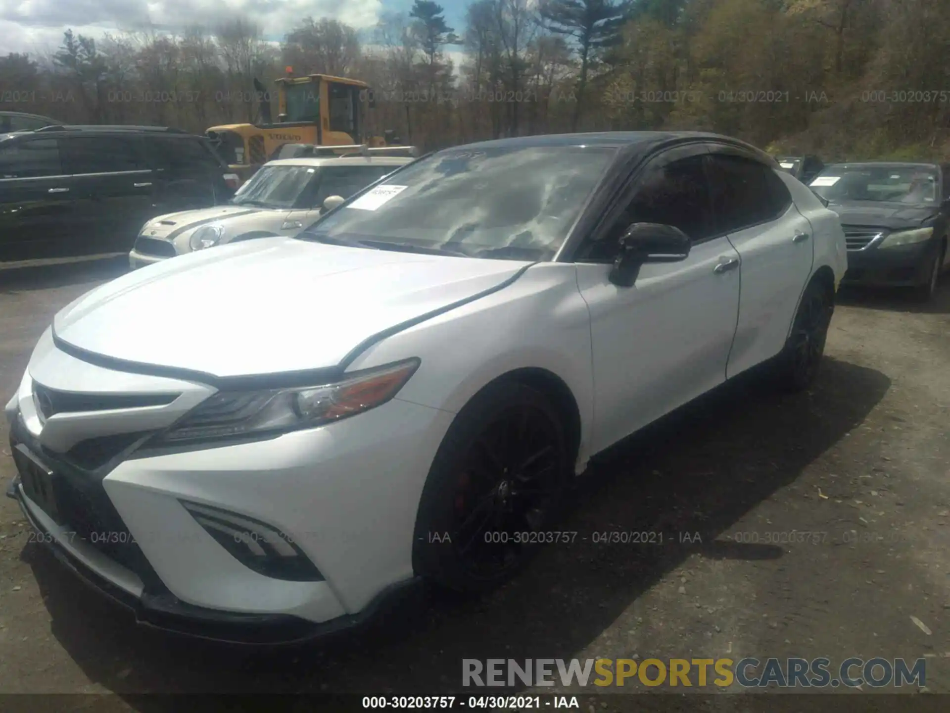 2 Photograph of a damaged car 4T1B61HK3KU223711 TOYOTA CAMRY 2019