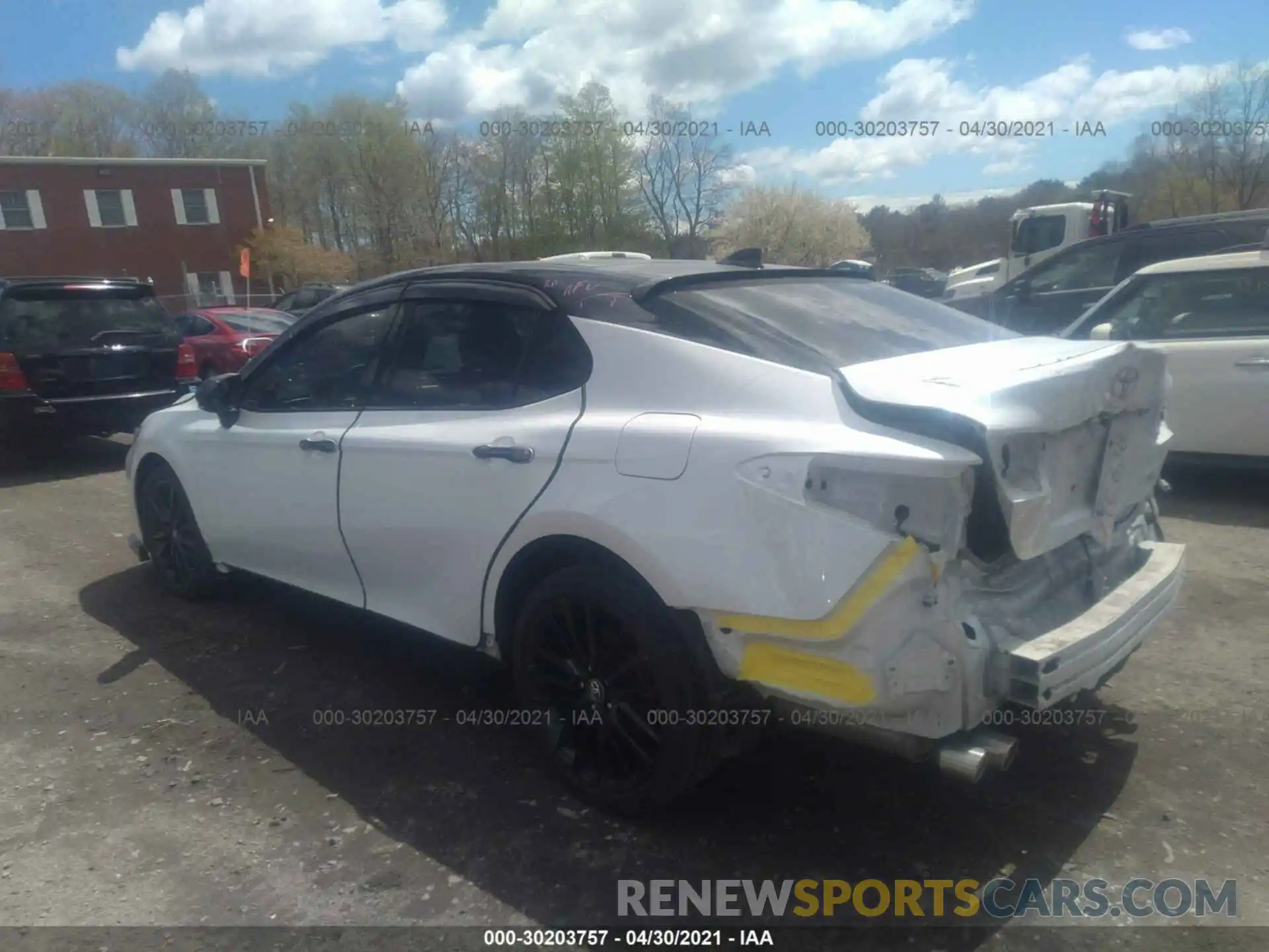 3 Photograph of a damaged car 4T1B61HK3KU223711 TOYOTA CAMRY 2019