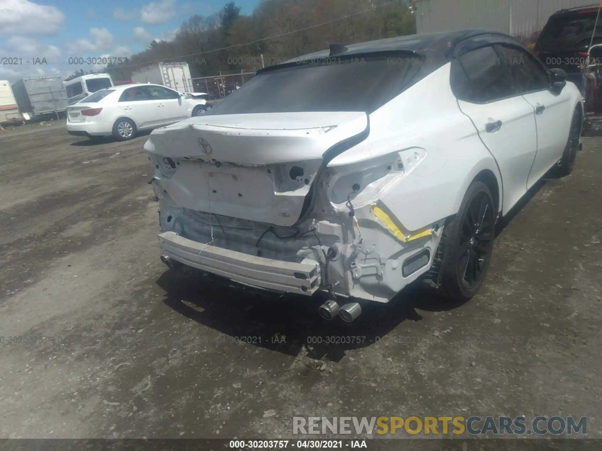 6 Photograph of a damaged car 4T1B61HK3KU223711 TOYOTA CAMRY 2019