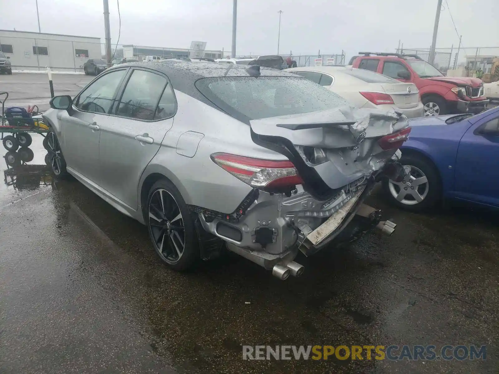 3 Photograph of a damaged car 4T1B61HK3KU224843 TOYOTA CAMRY 2019