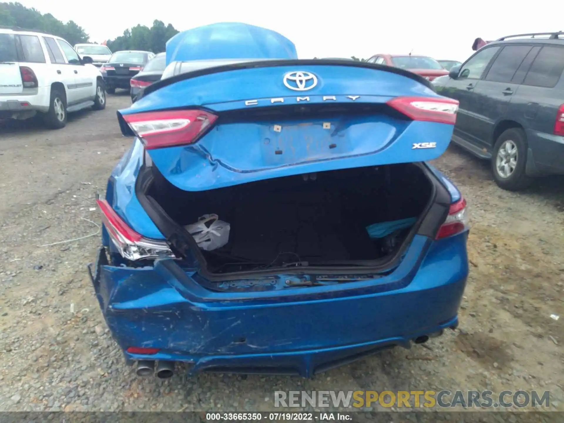 6 Photograph of a damaged car 4T1B61HK3KU232666 TOYOTA CAMRY 2019