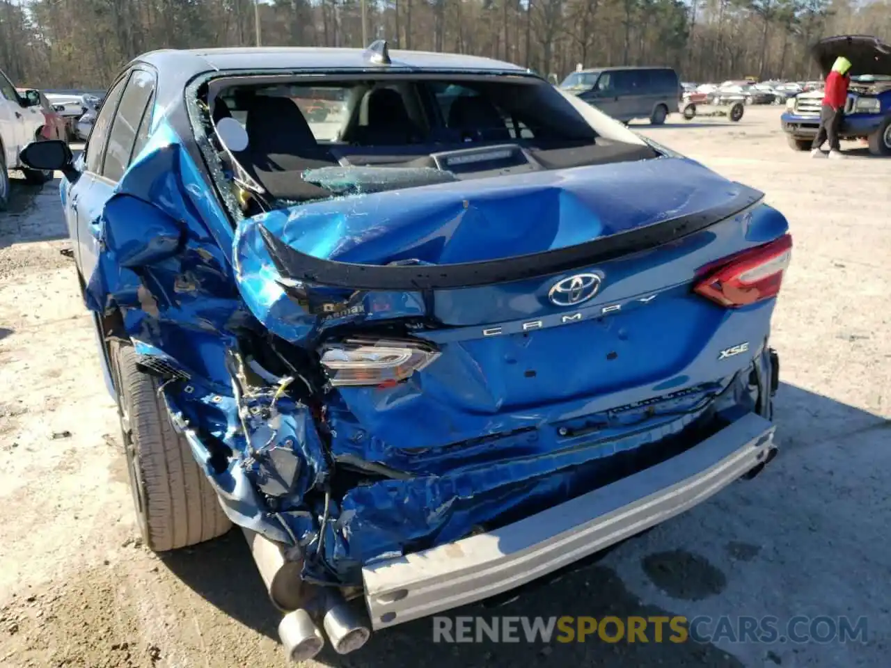 9 Photograph of a damaged car 4T1B61HK3KU240928 TOYOTA CAMRY 2019