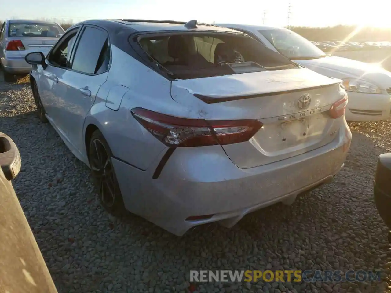 3 Photograph of a damaged car 4T1B61HK3KU251007 TOYOTA CAMRY 2019