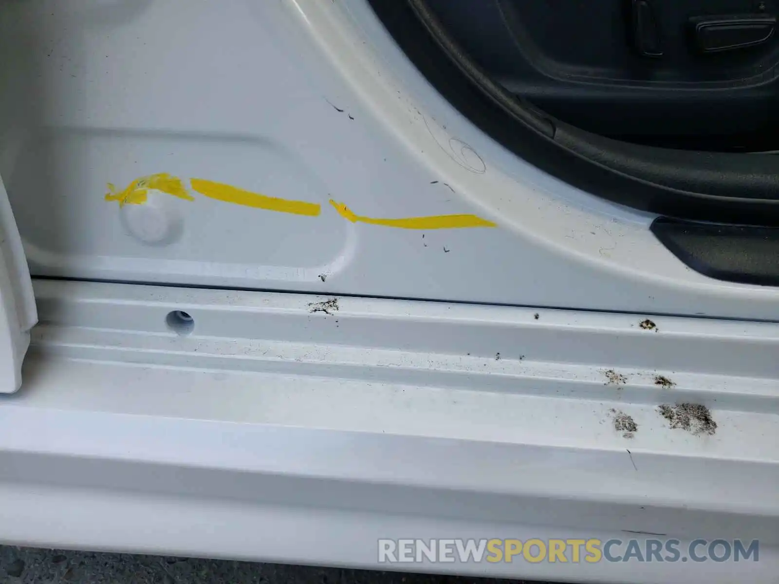 9 Photograph of a damaged car 4T1B61HK3KU256448 TOYOTA CAMRY 2019