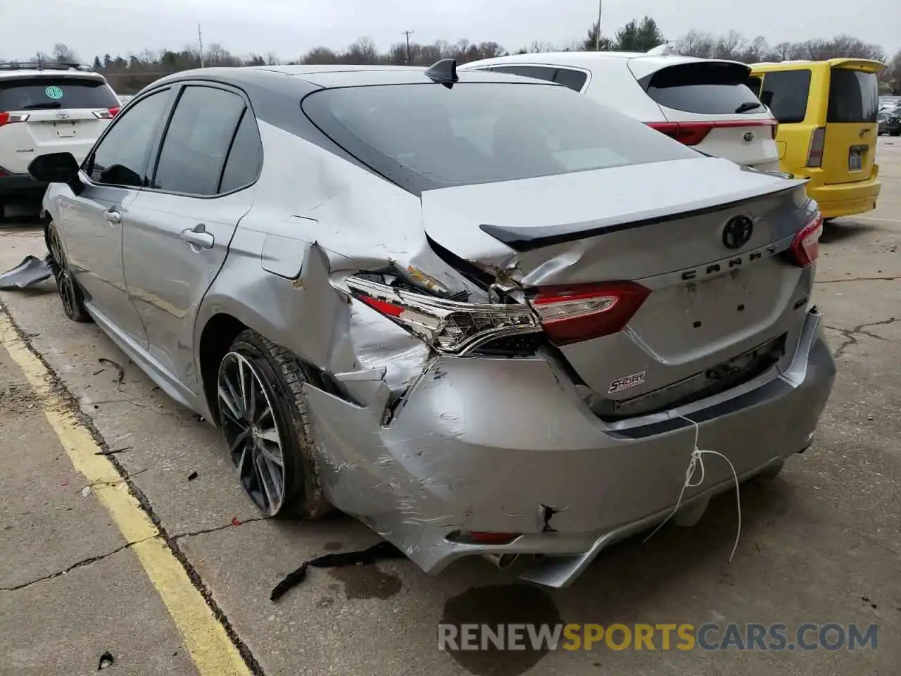 3 Photograph of a damaged car 4T1B61HK3KU269426 TOYOTA CAMRY 2019