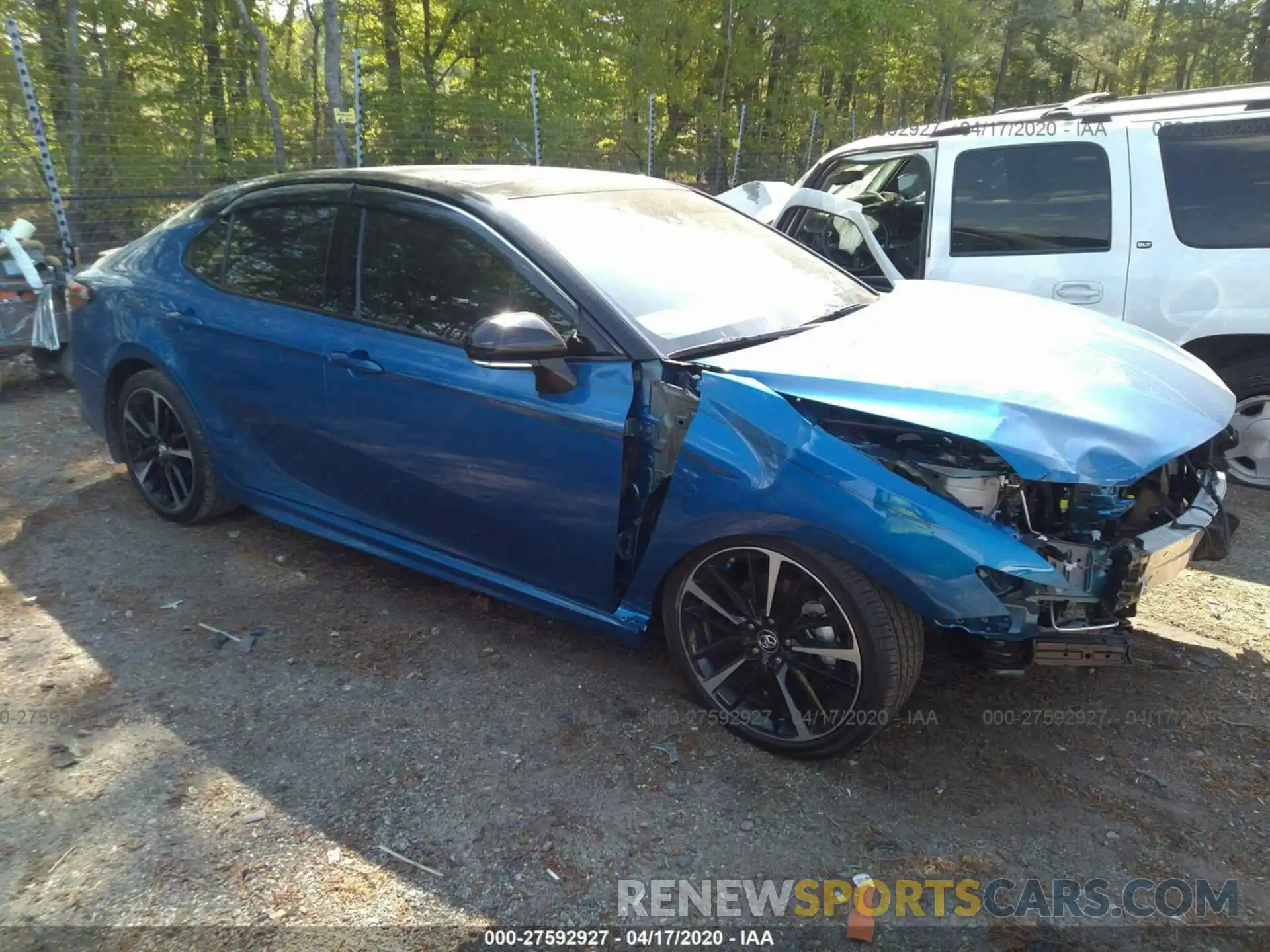 1 Photograph of a damaged car 4T1B61HK3KU272696 TOYOTA CAMRY 2019