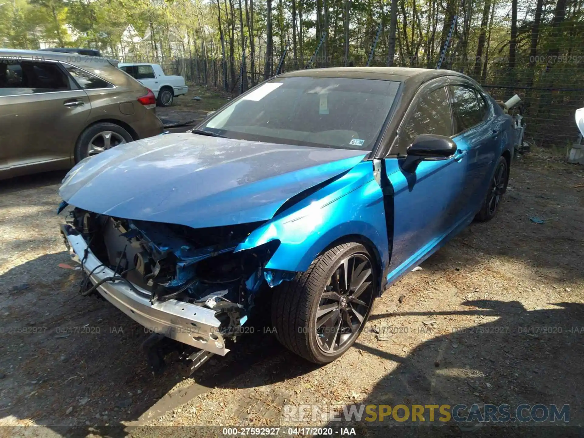 2 Photograph of a damaged car 4T1B61HK3KU272696 TOYOTA CAMRY 2019