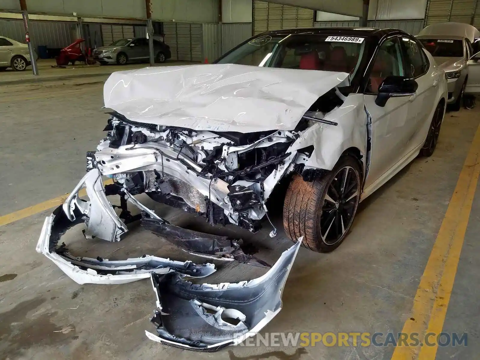 2 Photograph of a damaged car 4T1B61HK3KU276845 TOYOTA CAMRY 2019