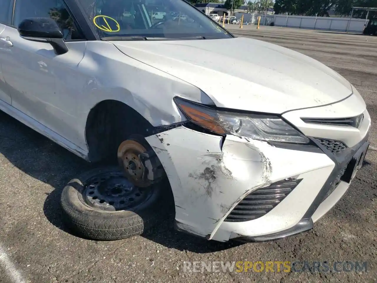 9 Photograph of a damaged car 4T1B61HK3KU284184 TOYOTA CAMRY 2019