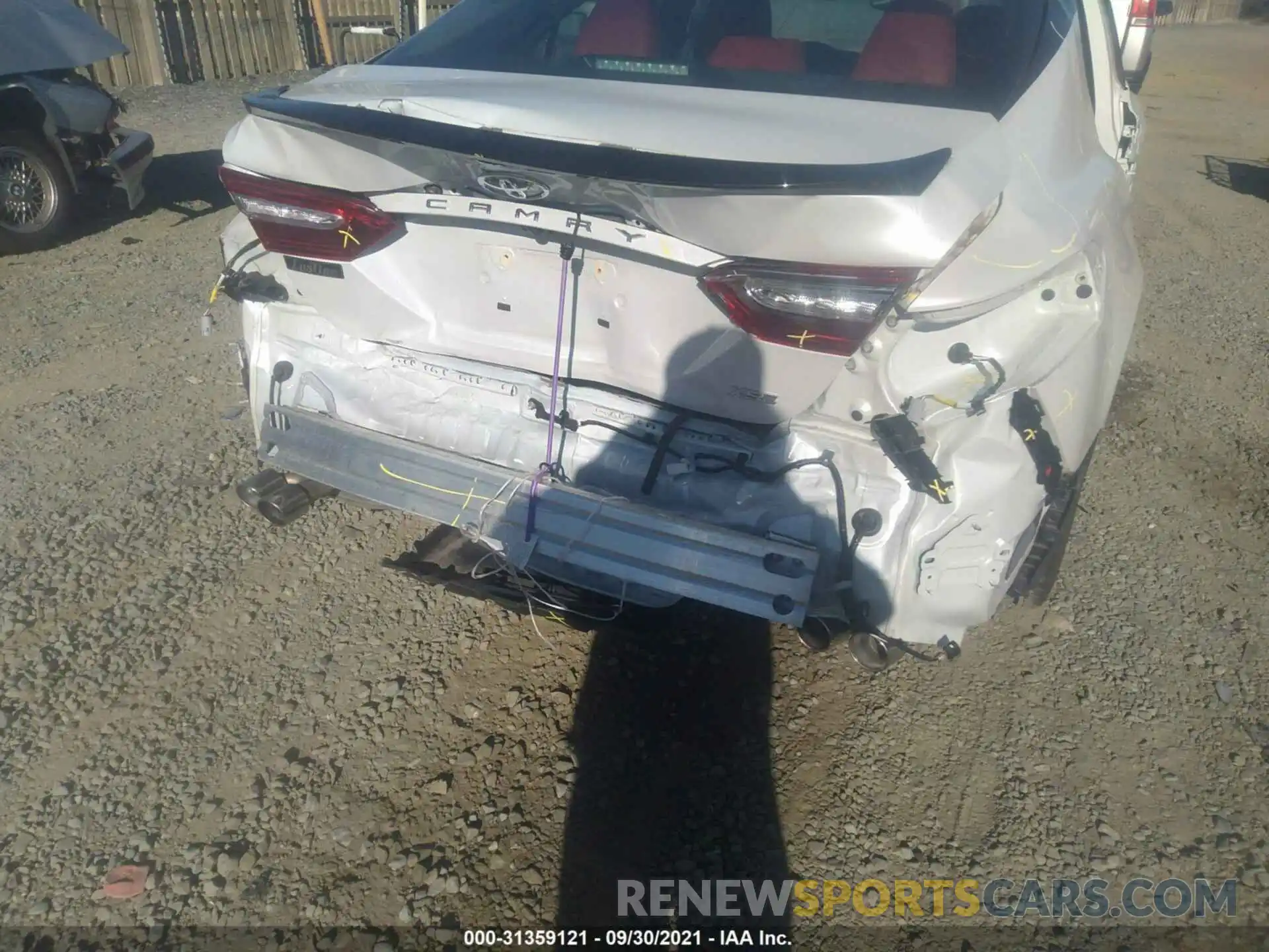 6 Photograph of a damaged car 4T1B61HK3KU287098 TOYOTA CAMRY 2019