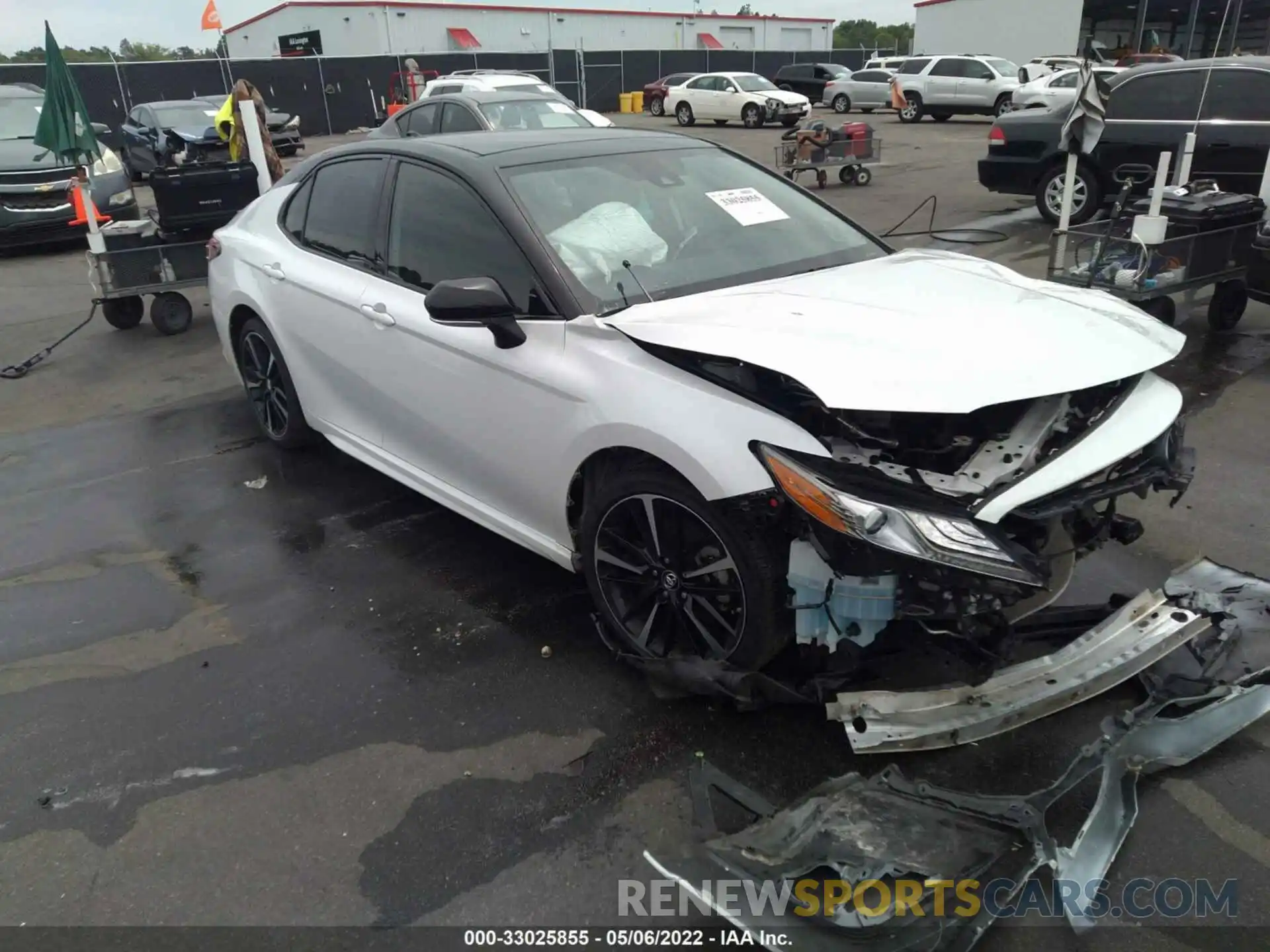 1 Photograph of a damaged car 4T1B61HK3KU288767 TOYOTA CAMRY 2019