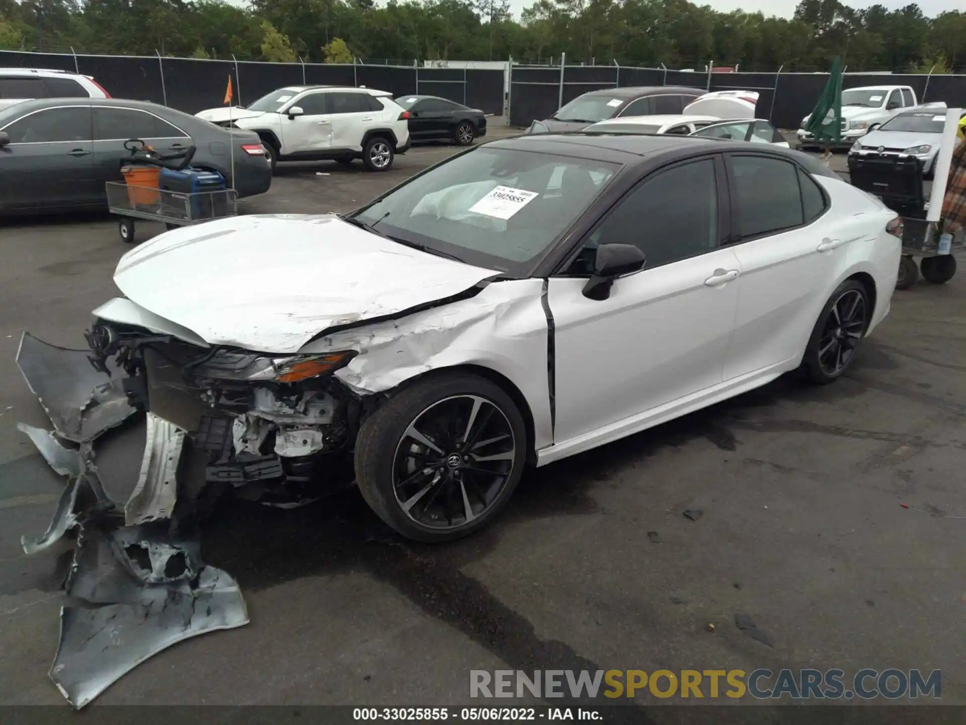 2 Photograph of a damaged car 4T1B61HK3KU288767 TOYOTA CAMRY 2019