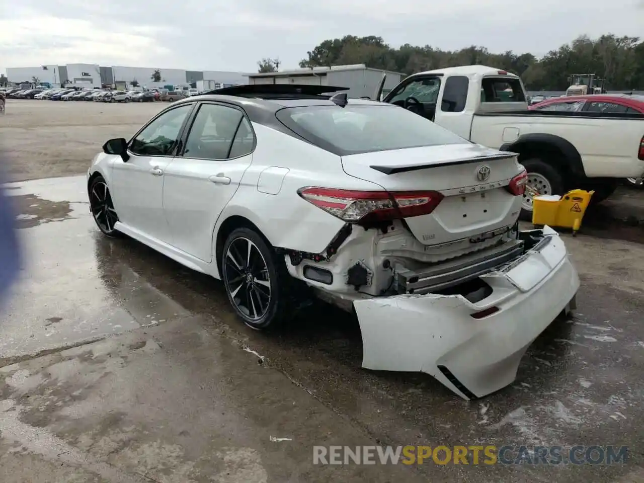 3 Photograph of a damaged car 4T1B61HK3KU295962 TOYOTA CAMRY 2019