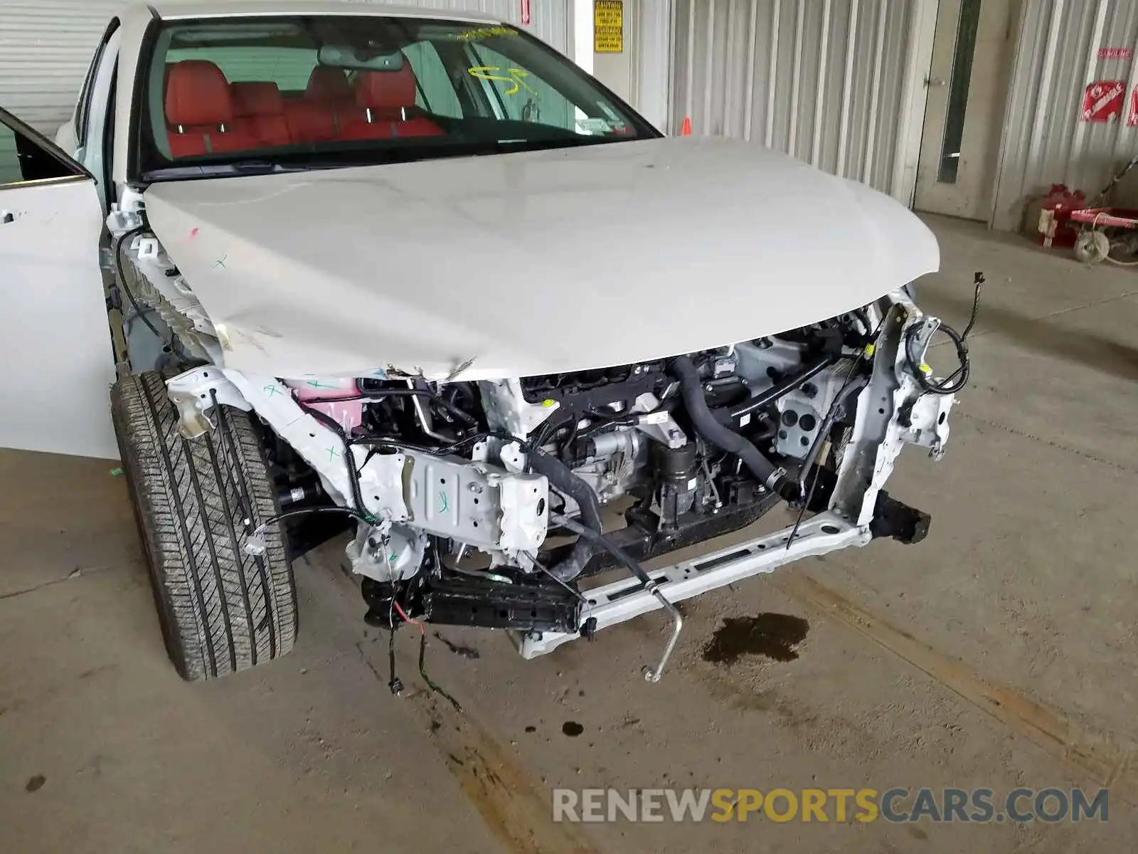 9 Photograph of a damaged car 4T1B61HK3KU298022 TOYOTA CAMRY 2019