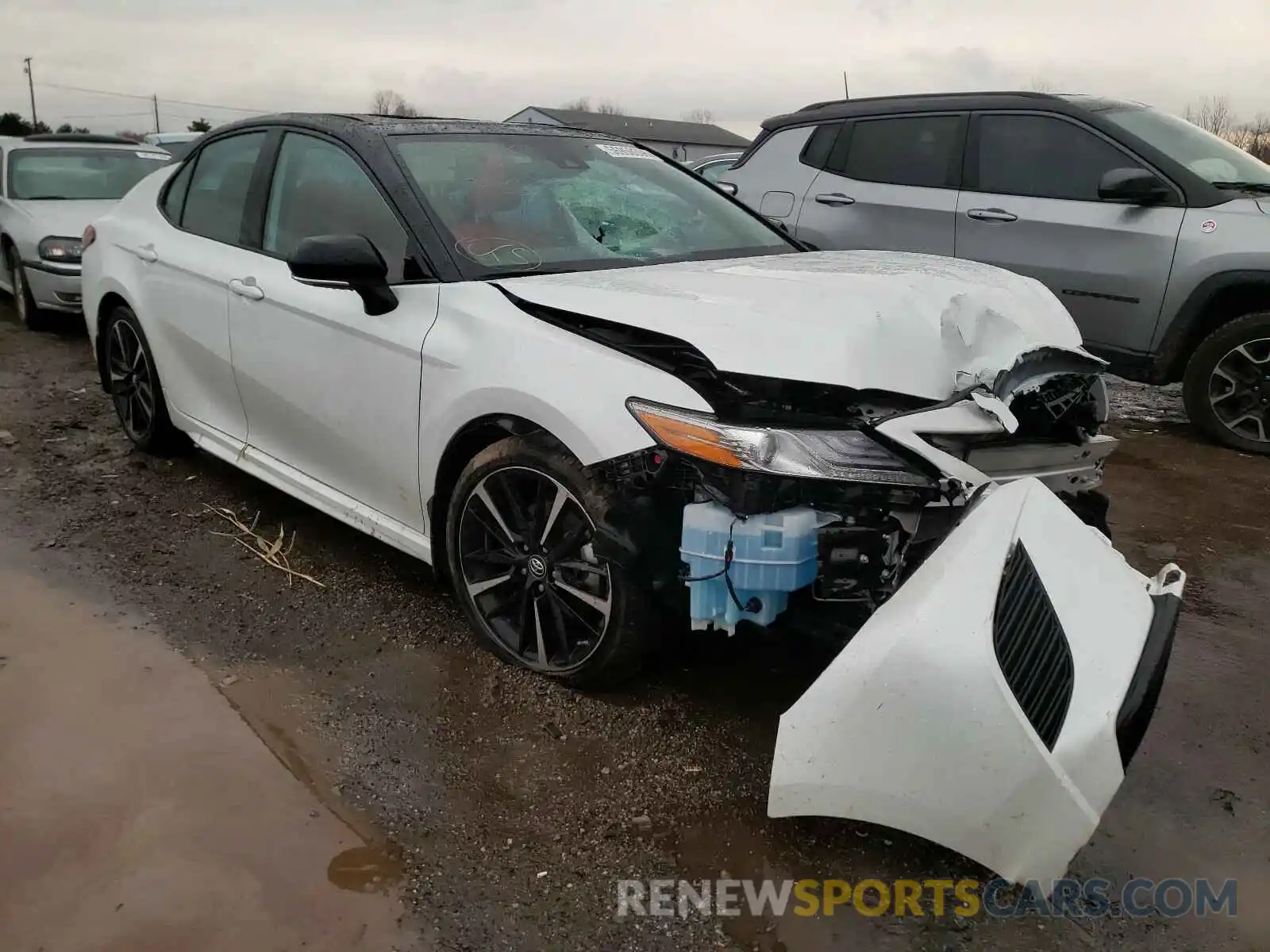 1 Photograph of a damaged car 4T1B61HK3KU299087 TOYOTA CAMRY 2019