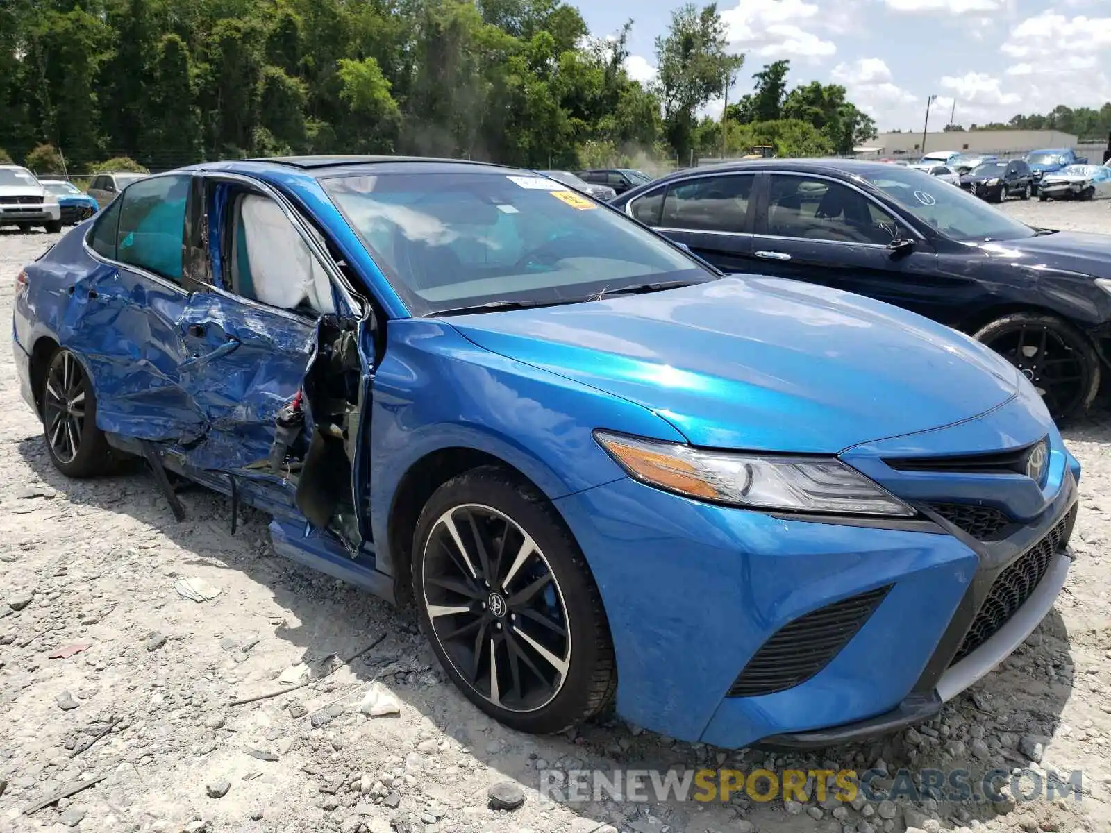 1 Photograph of a damaged car 4T1B61HK3KU299753 TOYOTA CAMRY 2019