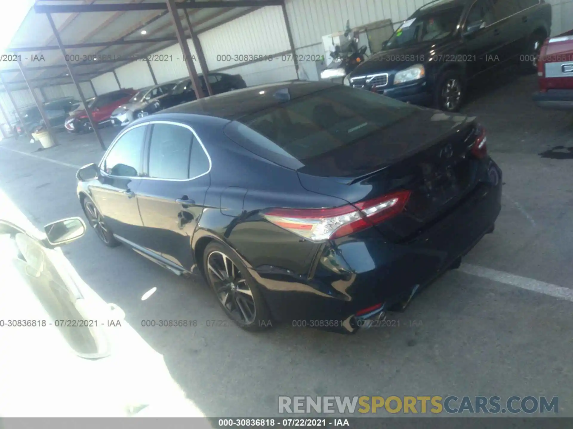 3 Photograph of a damaged car 4T1B61HK3KU300268 TOYOTA CAMRY 2019