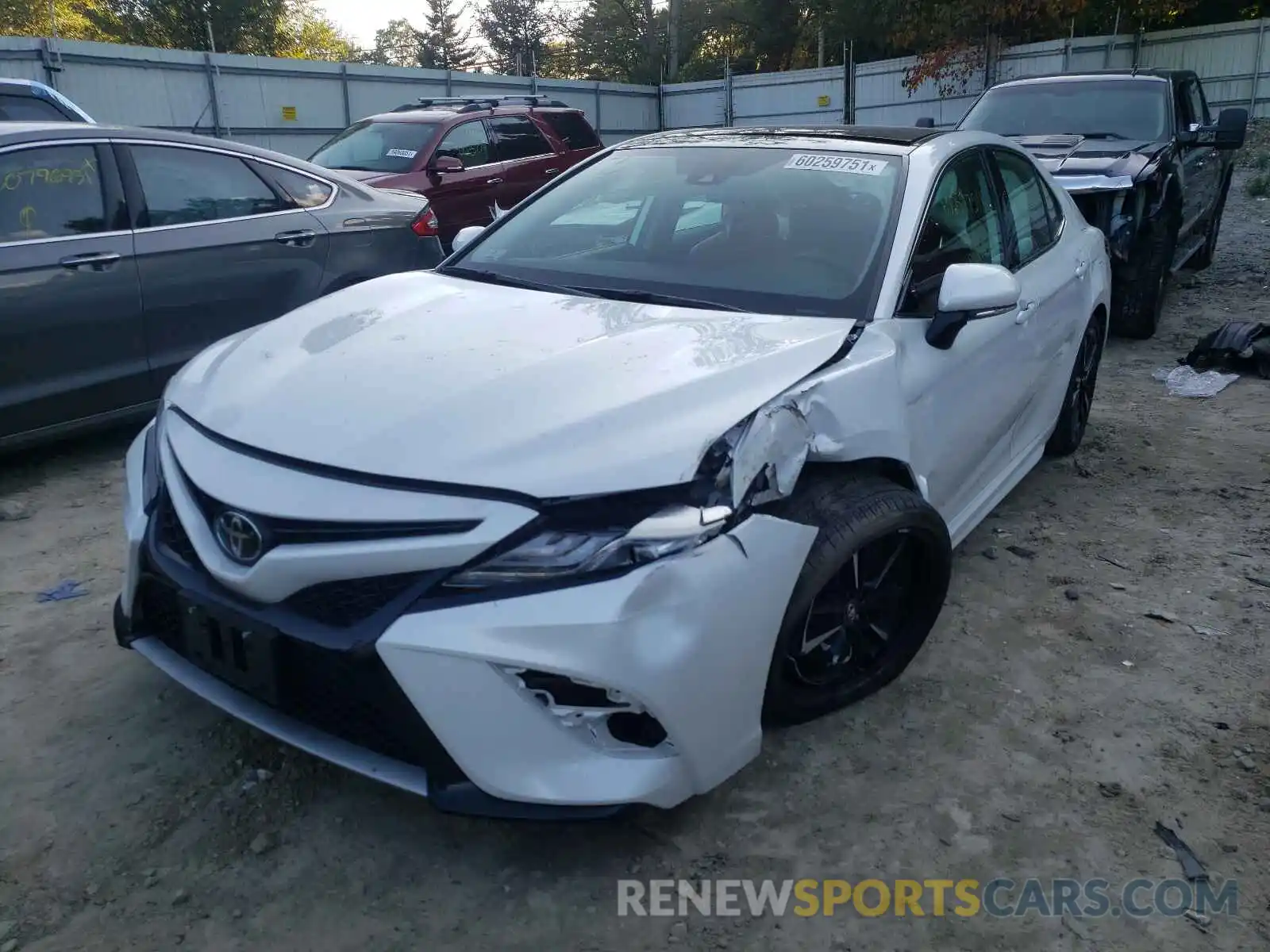 2 Photograph of a damaged car 4T1B61HK3KU680809 TOYOTA CAMRY 2019