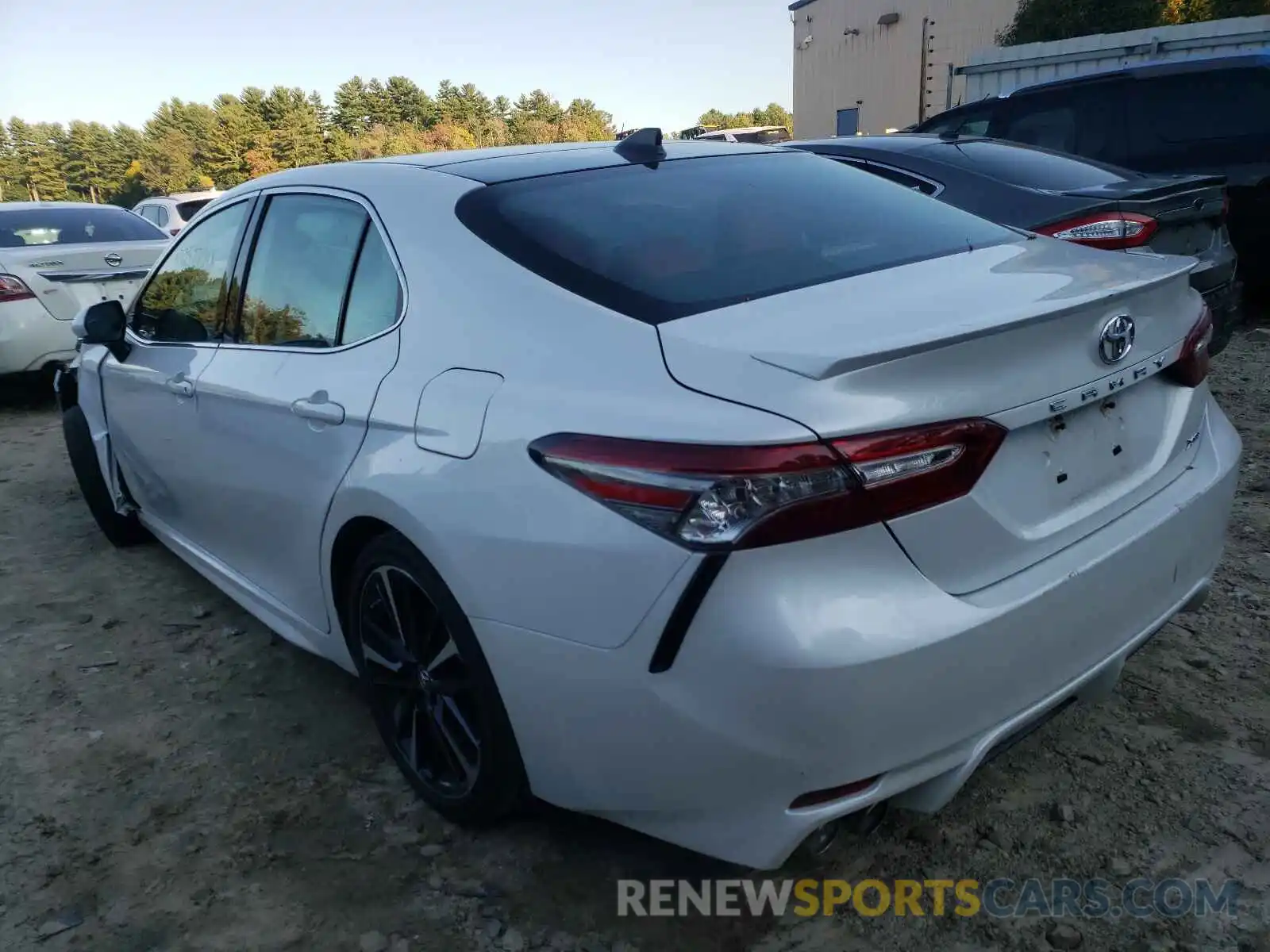 3 Photograph of a damaged car 4T1B61HK3KU680809 TOYOTA CAMRY 2019